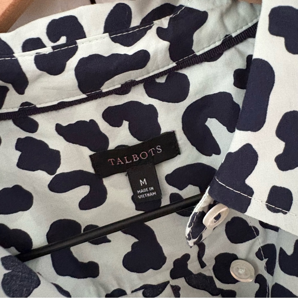 Talbots Medium Button Down Shirt Leopard Print Lo… - image 3